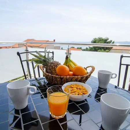 Apartment Sara Bol