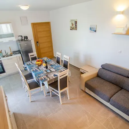Apartment Sara Bol