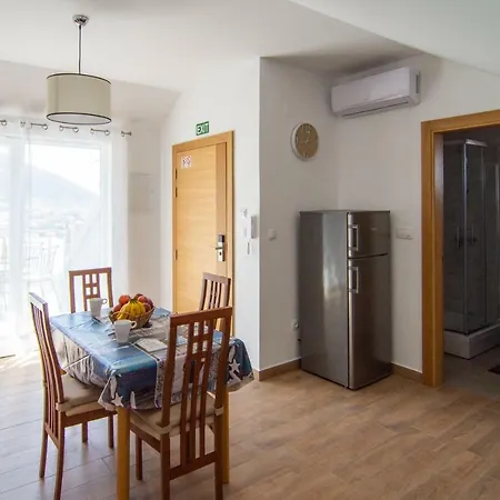 Apartment Sara Bol