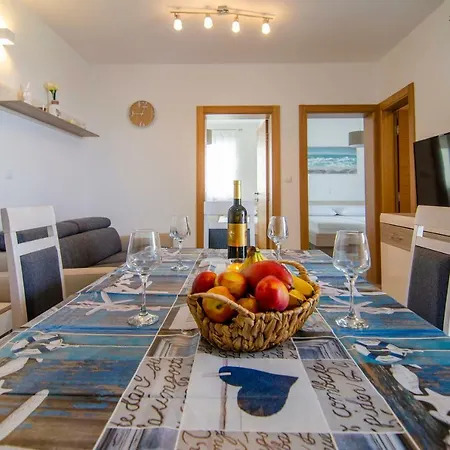 Sara Apartmán